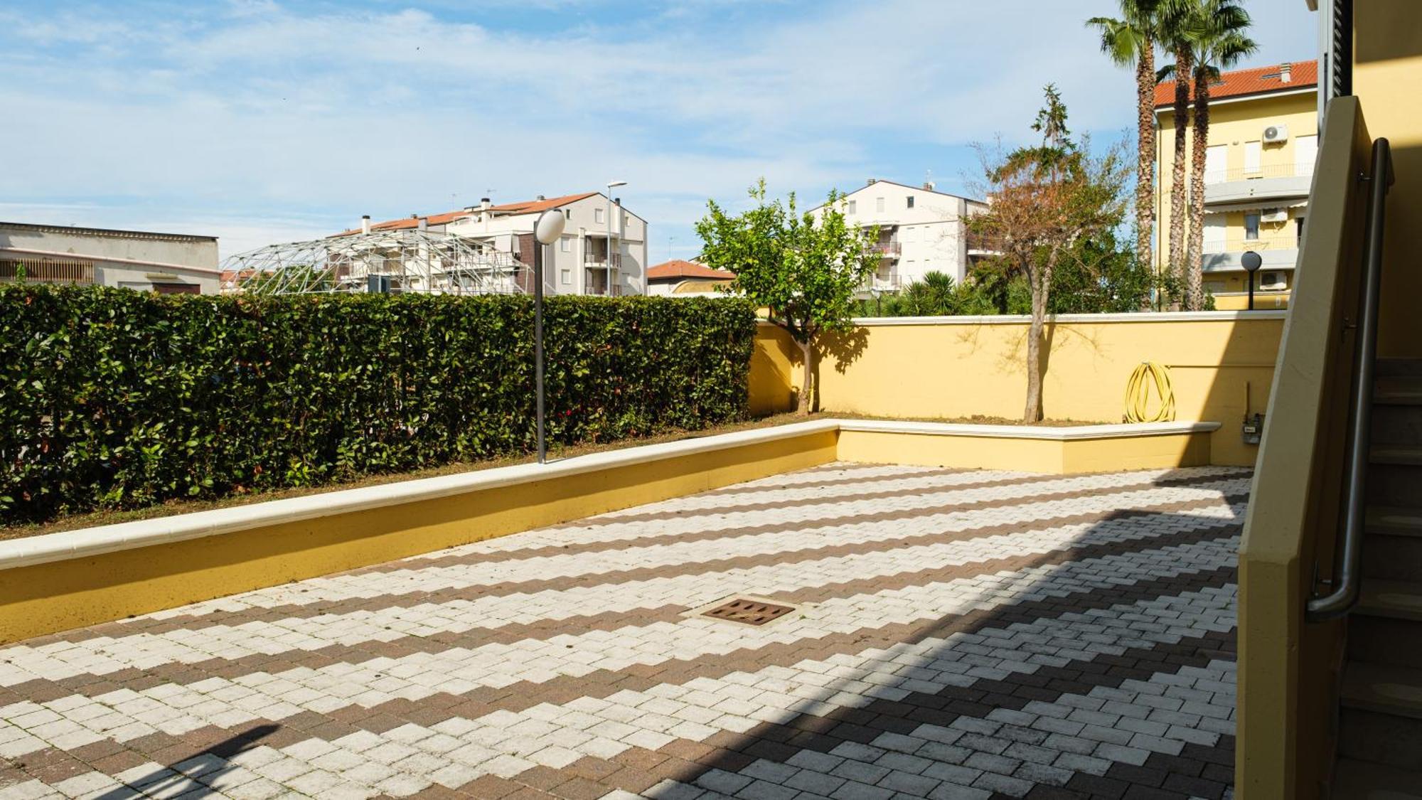 Smart And Sea Tortoreto Exterior foto