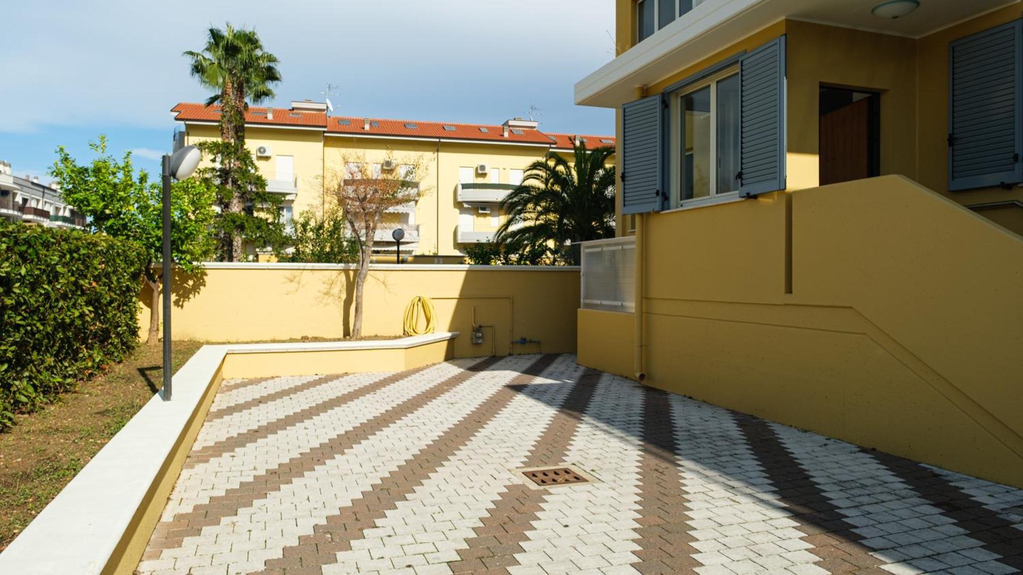 Smart And Sea Tortoreto Exterior foto